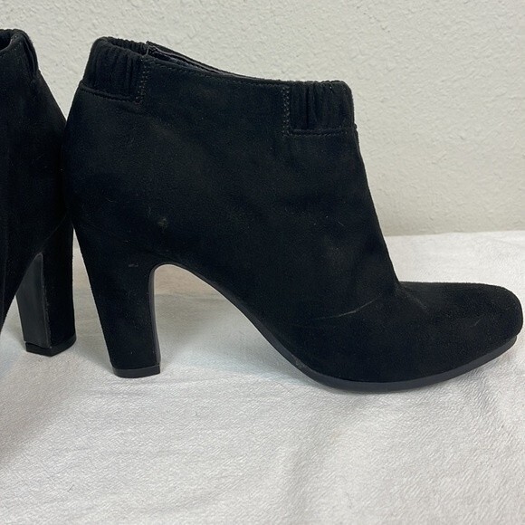 Sam & Libby Black Vegan Suede Heeled Booties 6.5 - Picture 8 of 8